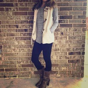 Sleeveless Sweater Vest